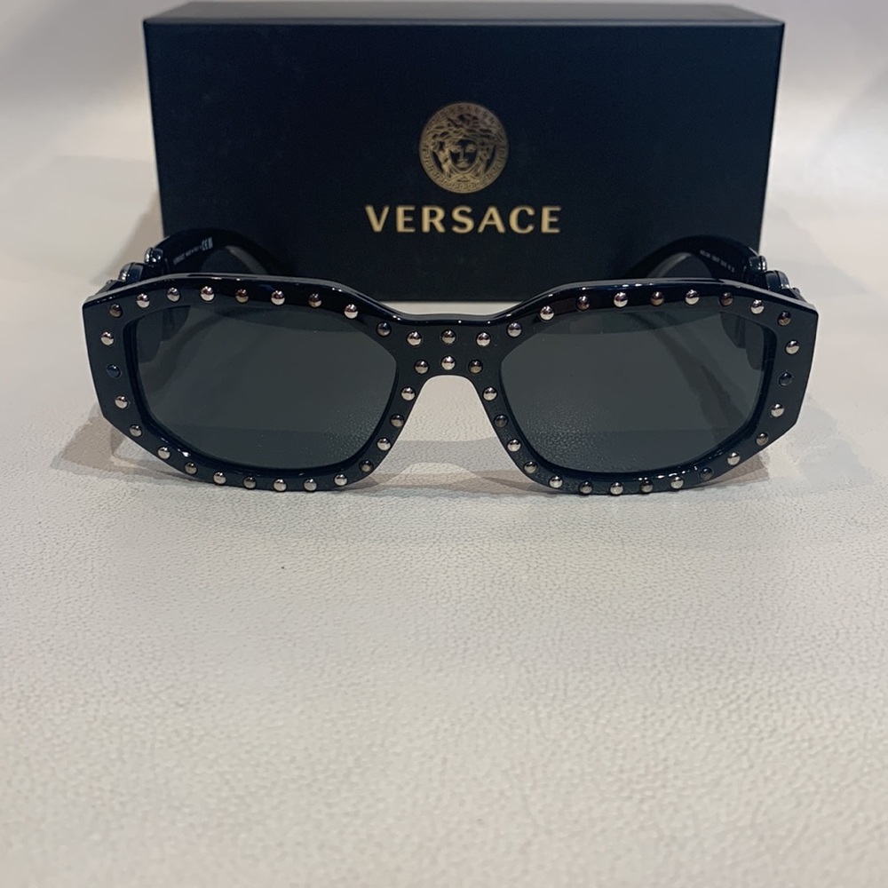 New Authentic Unisex Versace Sunglasses - Picture 14 of 14